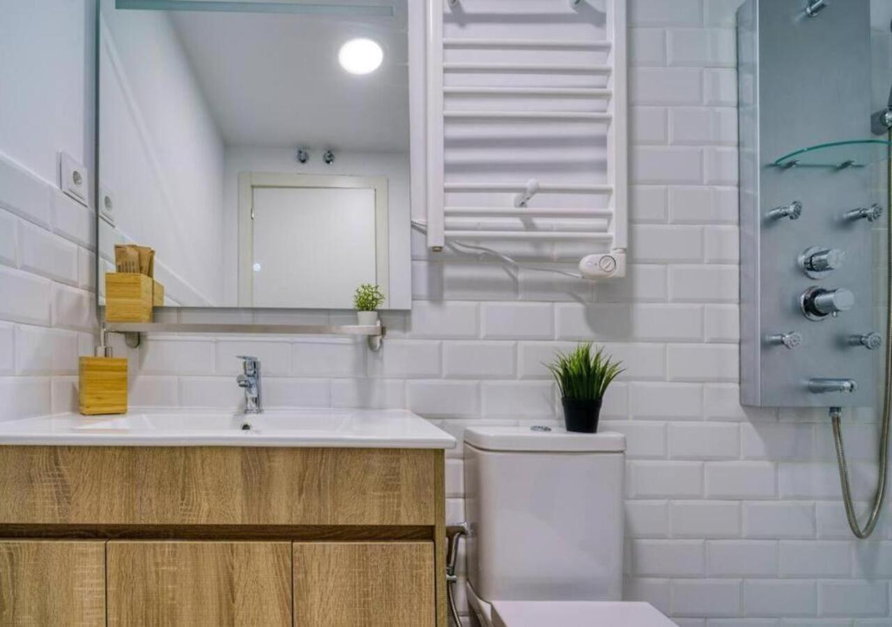 Nuevo 5 Personas Super Centrico Retiro Lujo Appartement Madrid Buitenkant foto