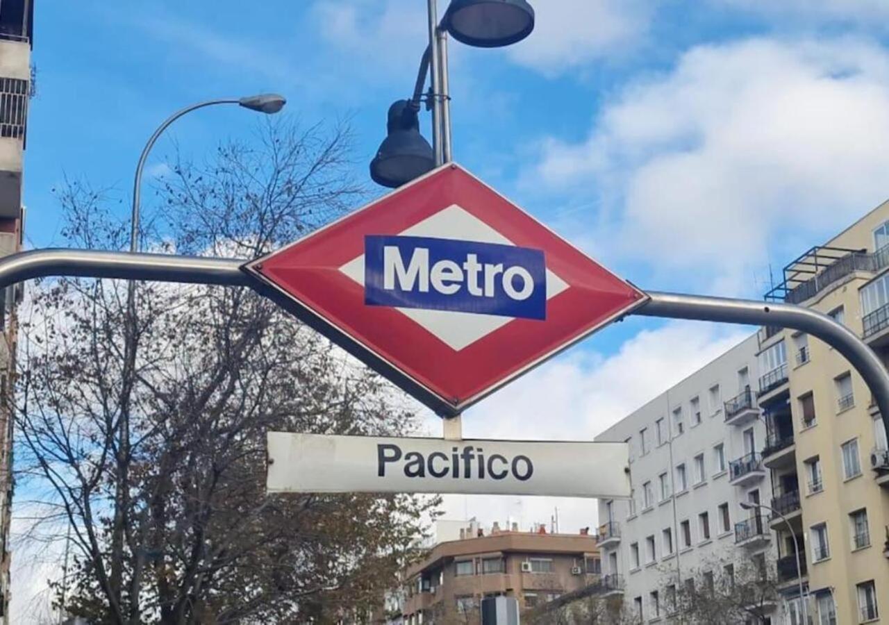 Nuevo 5 Personas Super Centrico Retiro Lujo Appartement Madrid Buitenkant foto